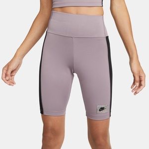 Nike Tight Fit High Rise Short (XS) (NWT)